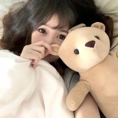 芒果和红色轮椅